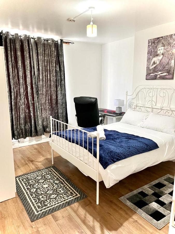 Shadwell Holiday Rooms London Exterior photo
